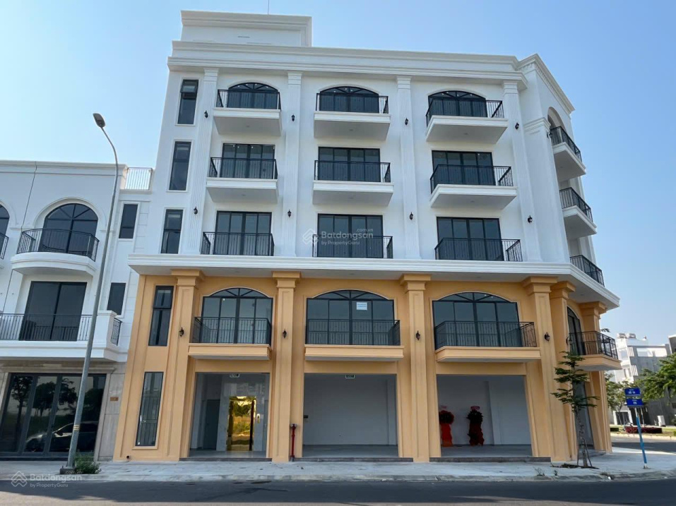 Квартира 780 м² — Ле Хонг Фонг